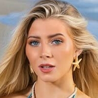 Bella Lyn Nahé