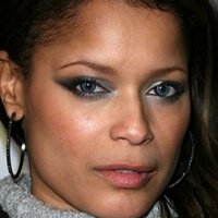 Blu Cantrell Nahé