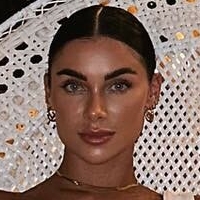 Cally Jane Nahé