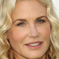 Daryl Hannah Nahé