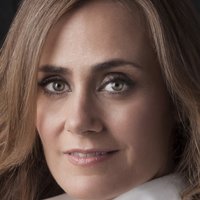 Diane Farr Nahé
