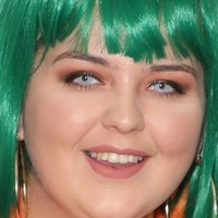 Ella May Nahé