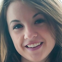 Emily Born Nahé