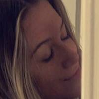 Emma.thomas166 Nahé