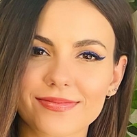 Erica Packer Nahé