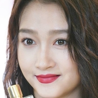 Guan Xiaotong Nahé