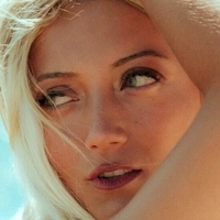 Hello__iris Nahé