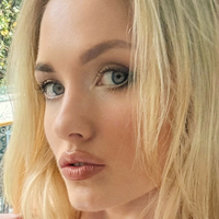 hollysworldvip Nahé