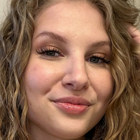 Ivy Andrews Nahé