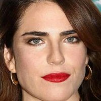 Karla Souza Nahé