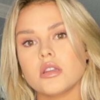 Kinsey Wolanski Nahé