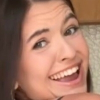 llaurabe Nahé
