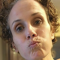 lorainethroats Nahé