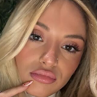 lucreziagrande_ Nahé