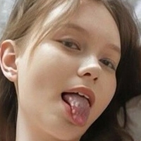 Mia_mia_white Nahé