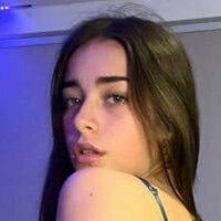 nextdoorleslie Nahé