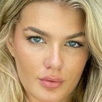 Stephanie Peterson Nahé
