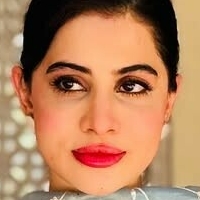 Urfi Javed Nahé